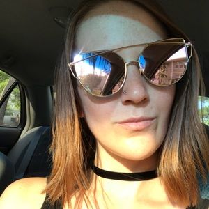 Meet your Posher, Bailey